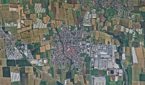 Foto Appartamento in Via Palazzina Vecchia, Calcinate di 92 m² con 4 locali