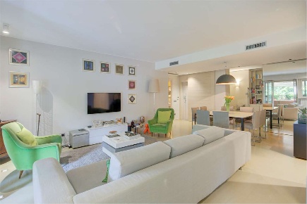 Foto Appartamento in Strada traforo di pino 39, Torino Sassi di 230 m²