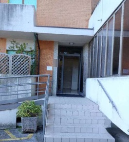 Foto Appartamento in Via chiesa di rorai, Pordenone di 78 m² con 6 locali