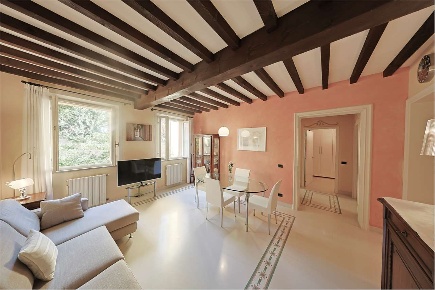 Foto Appartamento in rua pioppa, Modena Centro Storico di 107 m² in vendita