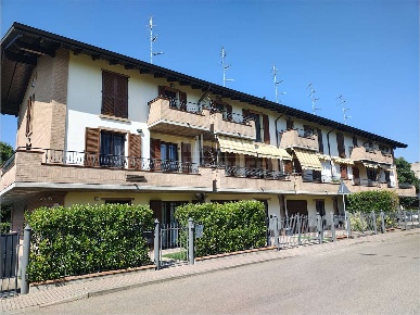 Foto Villa a schiera a Reggio nell'Emilia di 150 m² con 6 locali in vendita