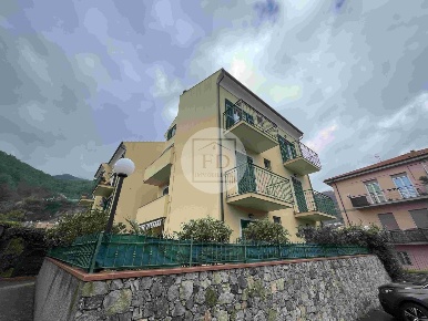 Foto Appartamento a Toirano Centro di 67 m² con 3 locali in vendita
