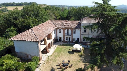 Foto Rustico in strada Burra, Antignano di 816 m² con 23 locali in vendita
