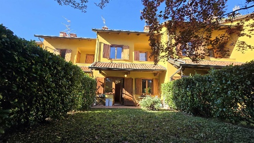 Foto Villa a schiera in via vallino, Biella Vandorno, Piazzo, Cossila