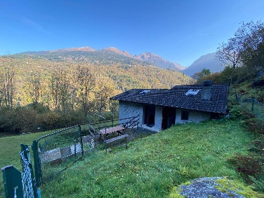 Foto Rustico a Saviore dell'Adamello di 49 m² con 3 locali in vendita