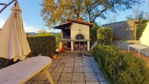 Foto Casa indipendente a Reggello Leccio di 130 m² con 4 locali in vendita