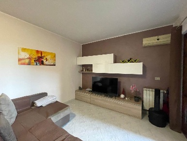 Foto Appartamento a Tremestieri Etneo Centro di 50 m² con 2 locali