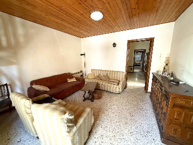 Foto Appartamento in via Cafari 15, Aradeo di 70 m² con 3 locali in vendita
