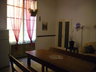 Foto Appartamento a Modena Centro Storico di 92 m² con 4 locali in vendita
