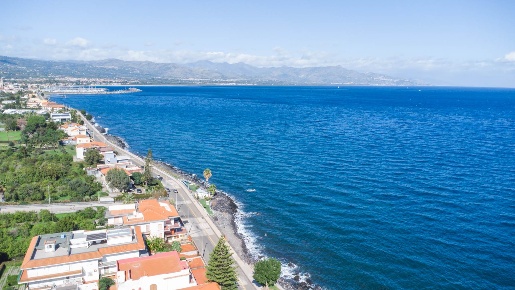 Foto Appartamento in Via Francesco Baracca 12, Riposto Centro di 53 m²