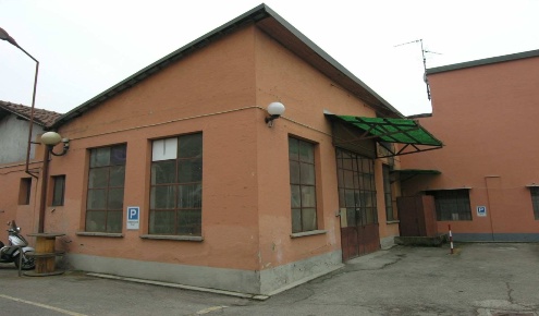 Foto Magazzino a Pero Centro di 164 m² con 1 locali in vendita