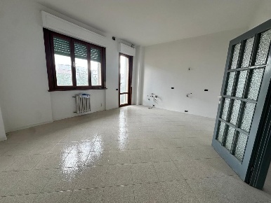 Foto Appartamento a Cecina Cecina Centro di 160 m² con 5 locali in vendita