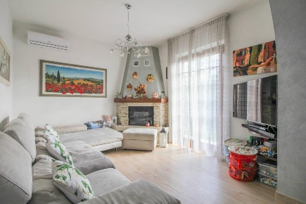 Foto Villa bifamiliare a Cascina Arnaccio - Chiesanuova di 210 m²