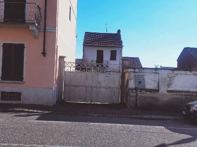 Foto Appartamento a Palestro Centro di 121 m² con 5 locali in vendita