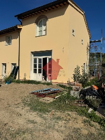 Foto Casa indipendente a Empoli Ponzano di 170 m² con 5 locali in vendita