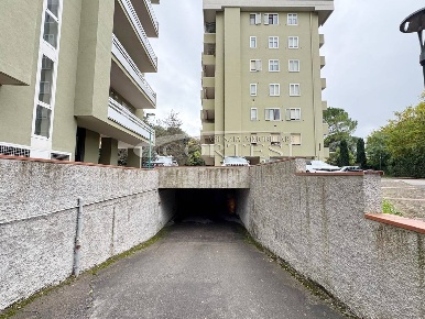 Foto Garage a Perugia di 18 m² con 1 locali in vendita