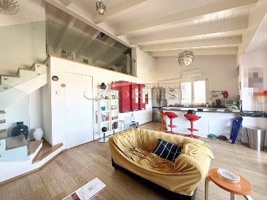 Foto Appartamento a Città di Castello di 85 m² con 6 locali in vendita