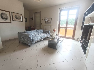 Foto Appartamento a Carrara Stadio, Sant'Antonio, Marasio di 100 m²