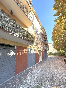 Foto Appartamento in Via Emilio Po 421, Modena Villaggio Giardino di 117 m²