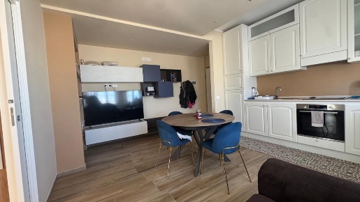 Foto Appartamento in Via Pasquale Camicia, Monopoli Centro di 70 m²