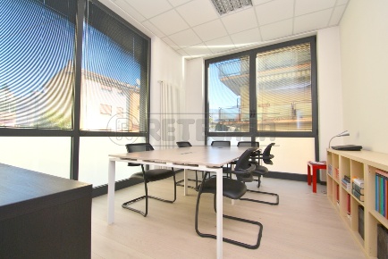 Foto Ufficio a Valdagno Centro di 80 m² con 4 locali in vendita