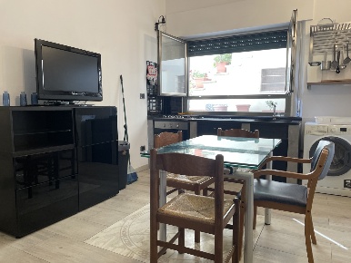 Foto Casa indipendente in Viale della Vittoria, Cecina Marina di Cecina