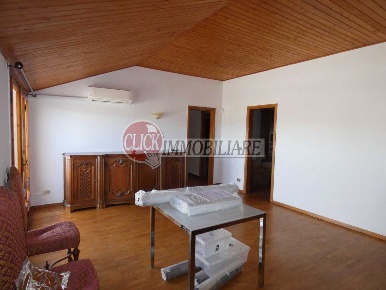 Foto Appartamento a Borgo San Lorenzo Centro di 75 m² con 4 locali
