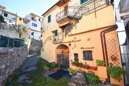 Foto Appartamento in via della Villa, Rosignano Marittimo di 45 m²