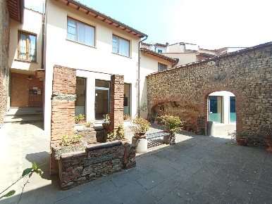 Foto Ristorante a Montelupo Fiorentino Centro di 188 m² con 5 locali