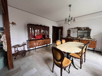 Foto Appartamento a Vallecrosia Centro di 160 m² con 6 locali in vendita