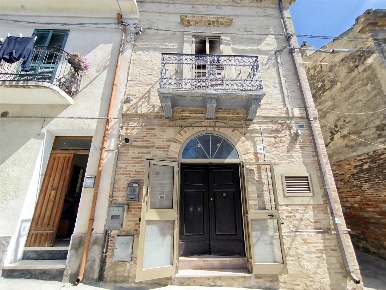 Foto Casa indipendente a Pollutri Centro di 83 m² con 3 locali in vendita
