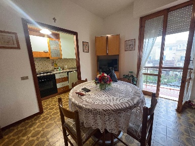 Foto Appartamento a Gambassi Terme Centro di 76 m² con 4 locali in vendita