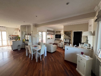 Foto Villa bifamiliare in VIA CARLO CATTANEO  60, Monterotondo di 127 m²