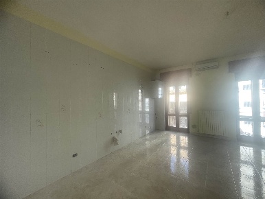 Foto Appartamento in VIA GIUSEPPE ROSATI  84, Foggia Immacolata di 105 m²