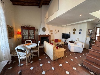 Foto Appartamento a Firenze Campo di Marte di 76 m² con 4 locali in vendita