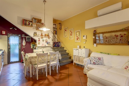 Foto Casa indipendente in via dei Platani, Campi Bisenzio San Donnino