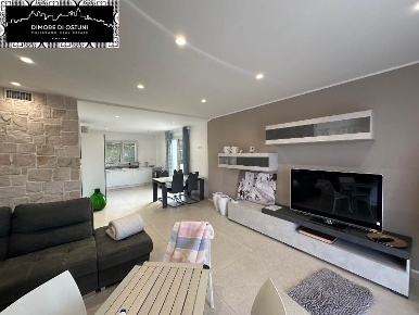 Foto Villa unifamiliare a Ostuni di 170 m² con 3 locali in affitto