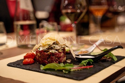 Foto Ristorante a Carpi di 129 m² con 3 locali in vendita