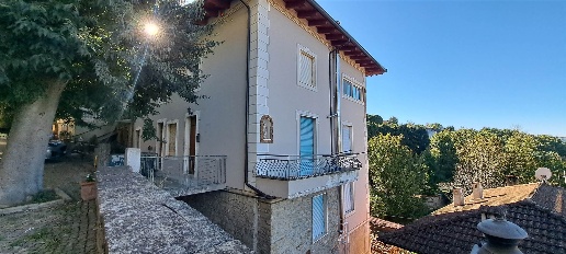 Foto Appartamento a Melazzo di 90 m² con 5 locali in vendita