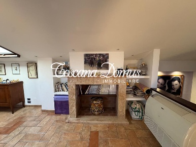 Foto Appartamento a Siena San Rocco A Pilli di 180 m² con 6 locali