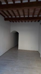 Foto Locale commerciale a Monteroni d'Arbia Centro di 30 m² con 2 locali