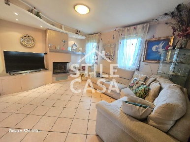 Foto Attico a Altopascio Altopascio Centro di 100 m² con 7 locali