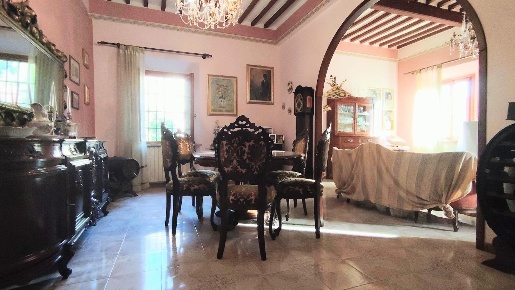 Foto Appartamento a Calci Centro di 150 m² con 4 locali in vendita