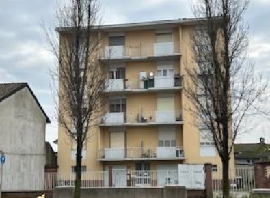 Foto Appartamento a Robbio di 83 m² con 4 locali in vendita