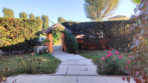 Foto Casa indipendente in Via XXV Aprile 1/Bis, Guardamiglio Centro