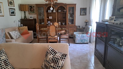 Foto Appartamento in Viale Antonio Salandra 3, Bari Picone di 110 m²