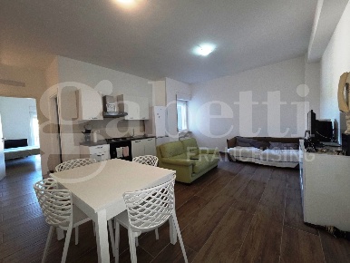 Foto Appartamento in Via Ciro Menotti 6, Rende Roges di 115 m² con 3 locali