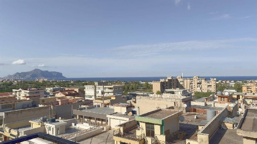 Foto Attico in giulio cesare, Villabate di 80 m² con 3 locali in vendita