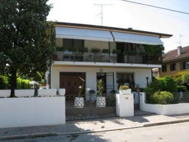 Foto Villa a schiera in Via Pio Ferrari, Udine Via Martignacco di 102 m²