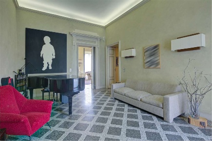 Foto Appartamento in Corso Re Umberto 2, Torino Piazza Solferino di 320 m²